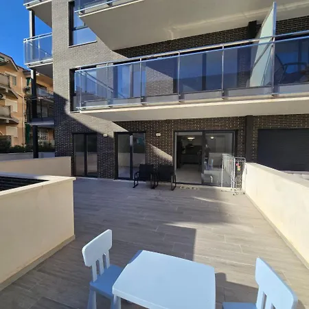 Apartment Family Beachfront La Pineda